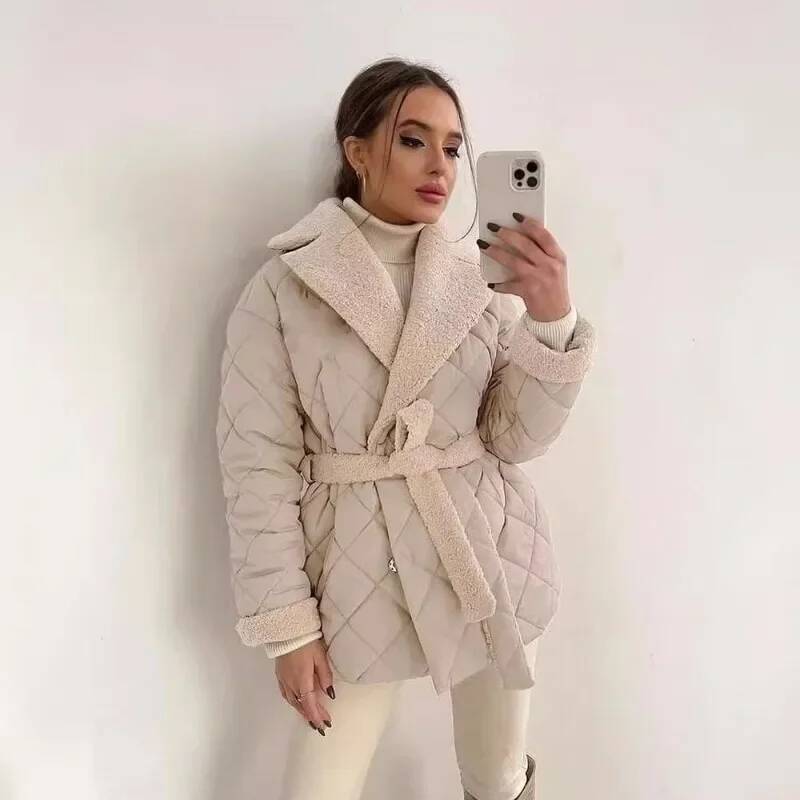 Elegant Quilted With Faux Fur  - Street Fashion Taiwan review and price
