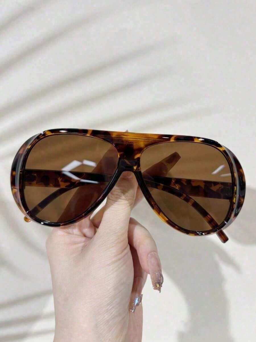 1 Piece Brand New Retro Design - Street Fashion Brand review and price